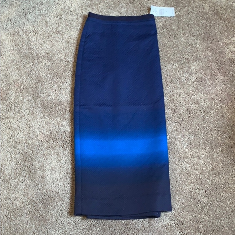 Loft- Pencil Skirt ombré blue. Size 8. NWT